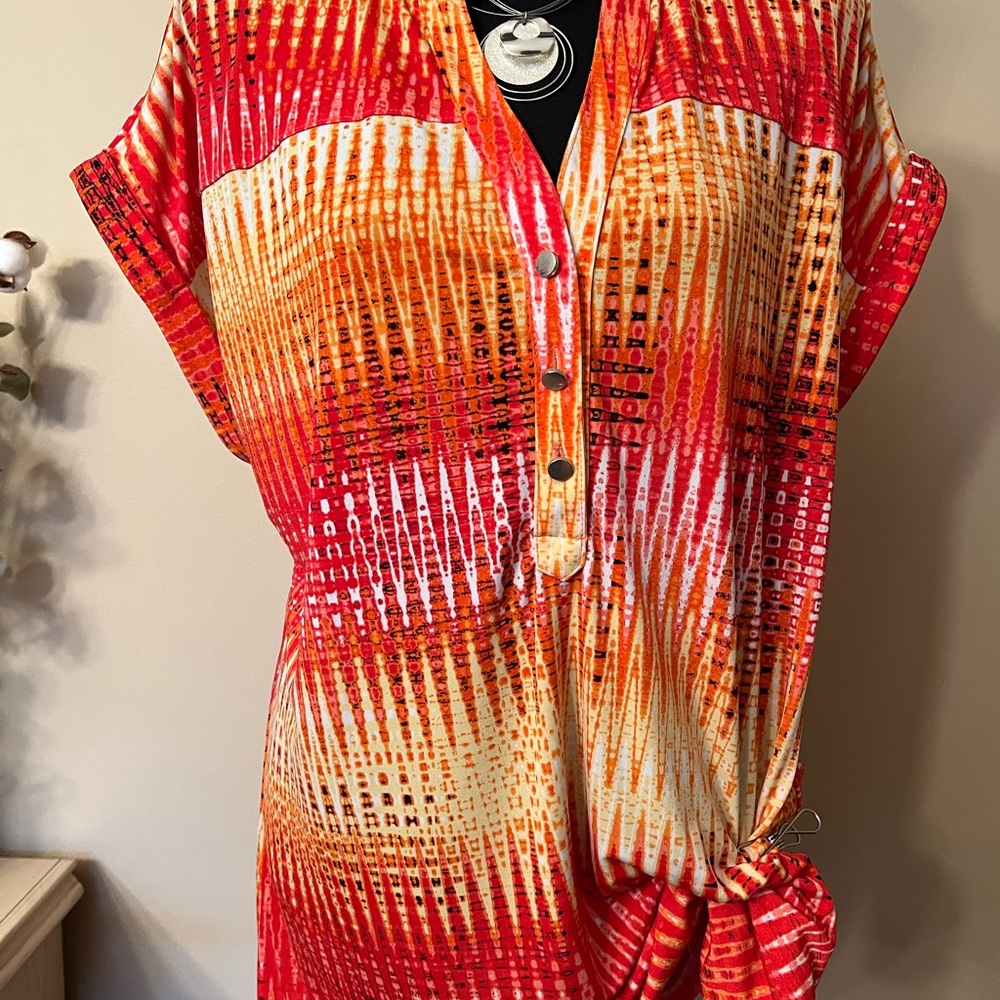 Set of 3 Womens Shirts, Size Large, Assorted Colors.